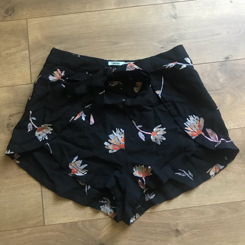 Black petal shorts